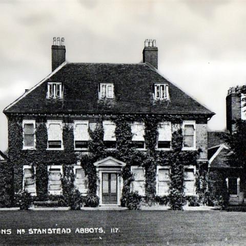 Bonningtons, Stanstead Abbotts. Bonningtons is north-east of the village and used to be owned by the Calvert family and later by Mr. Salisbury Baxendale. No details.