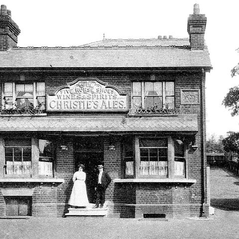 Five Horseshoes, Roydon Road. Date and publisher unknown.